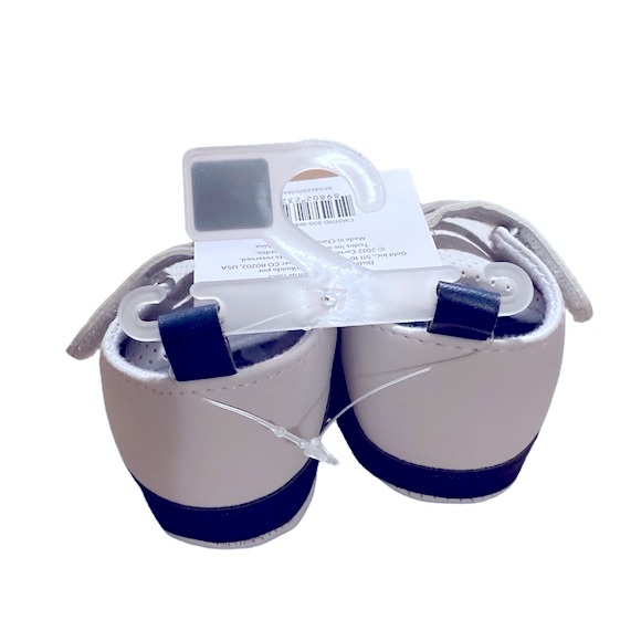 Carter’s Velcro Strap Slip On Sneakers - Picture 4 of 8